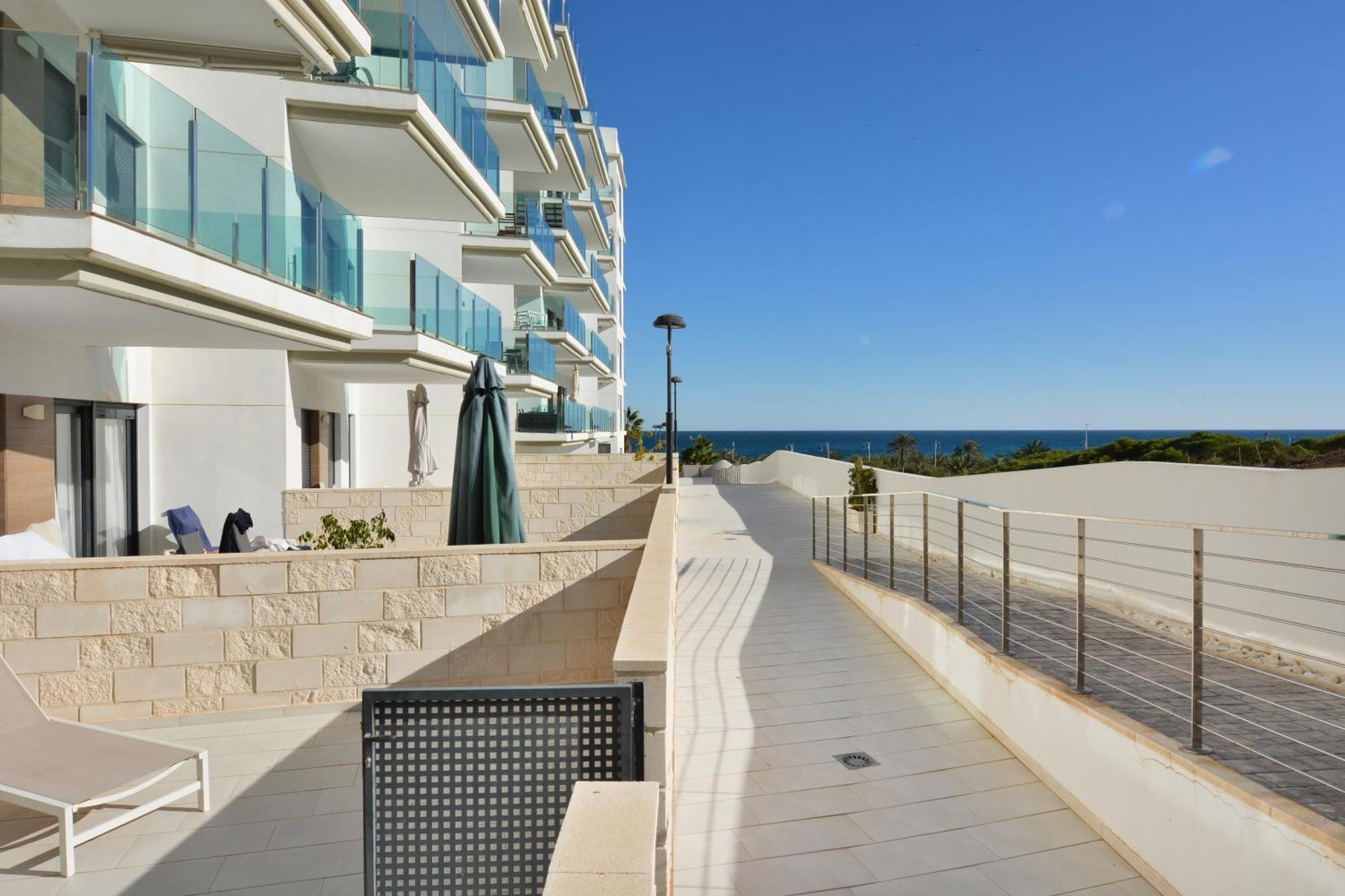Beachfront Luxury Apartments By Nras Ареналес дел Сол Стая снимка