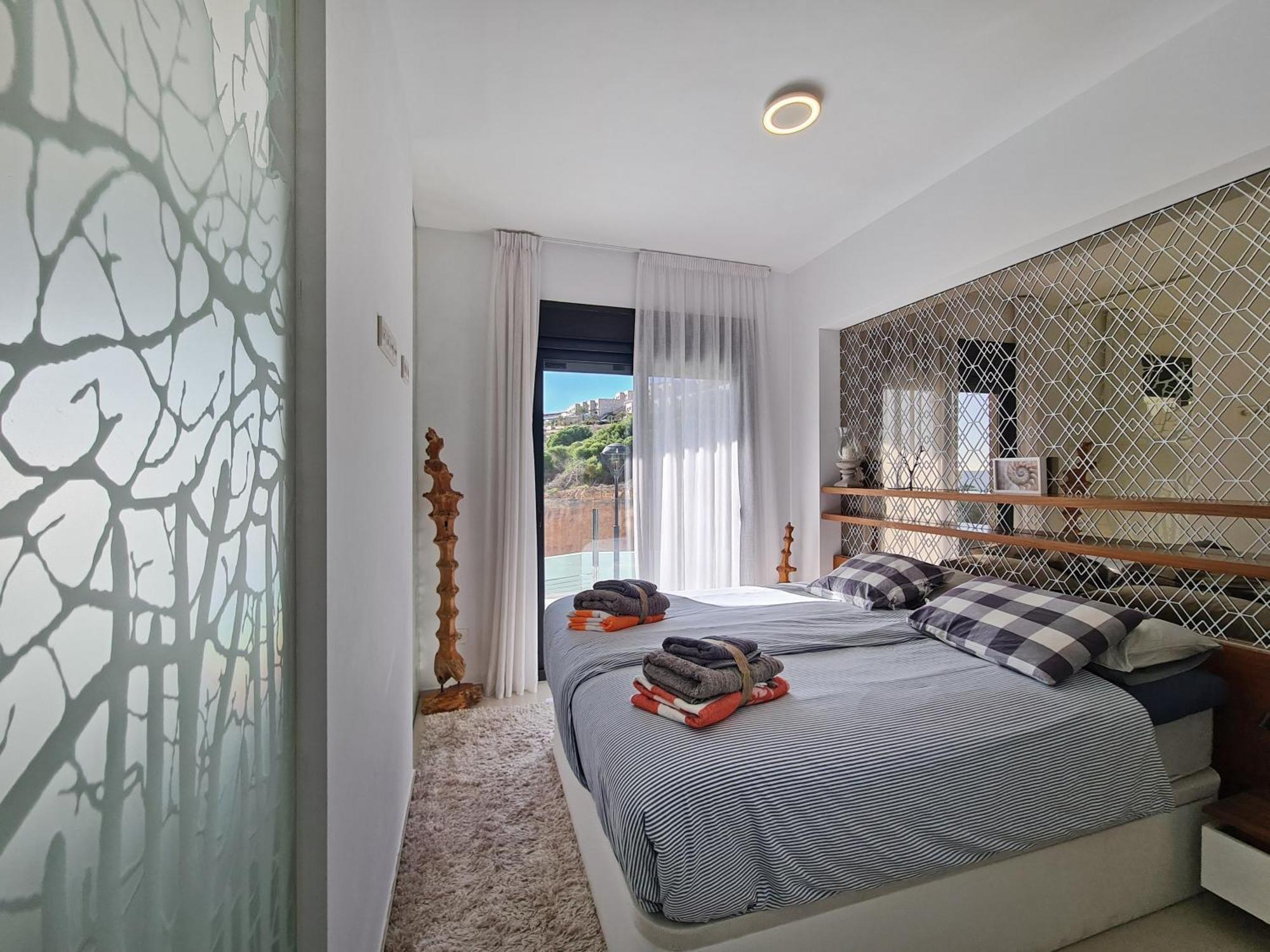 Beachfront Luxury Apartments By Nras Ареналес дел Сол Стая снимка