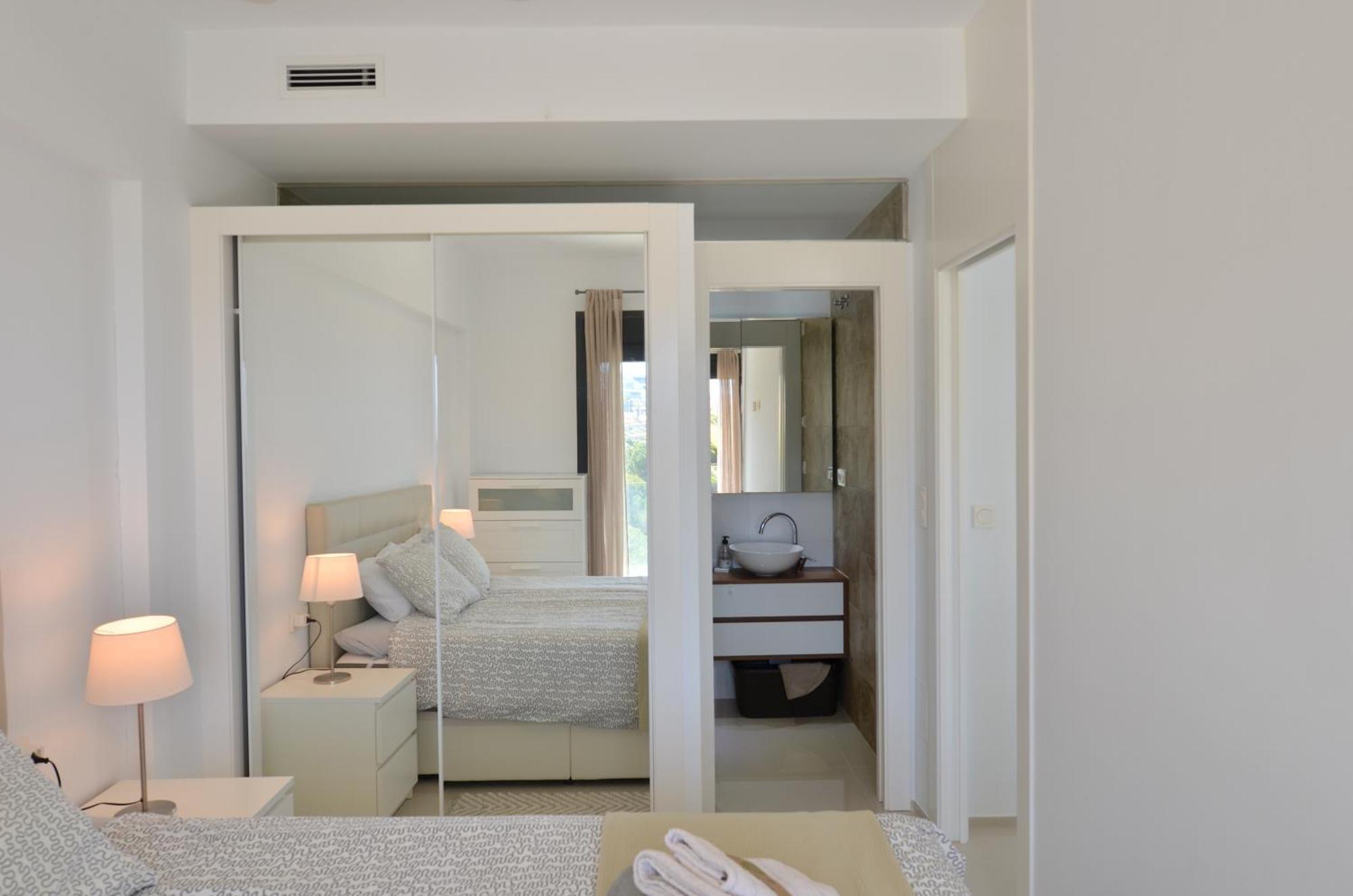 Beachfront Luxury Apartments By Nras Ареналес дел Сол Стая снимка